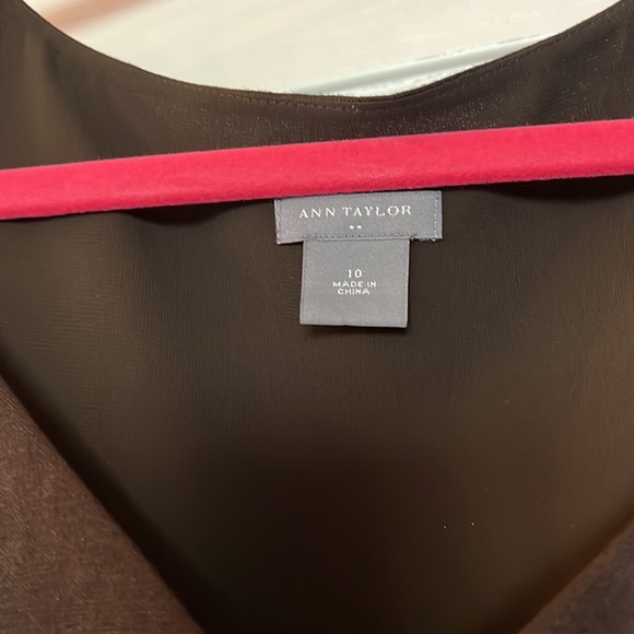 Linen Ann Taylor top - Picture 2 of 5